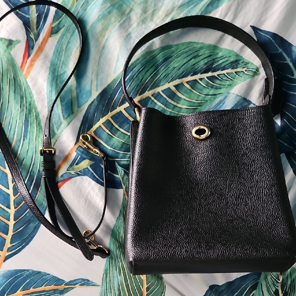 Coach Black Shoulder Bag with Grained Leather